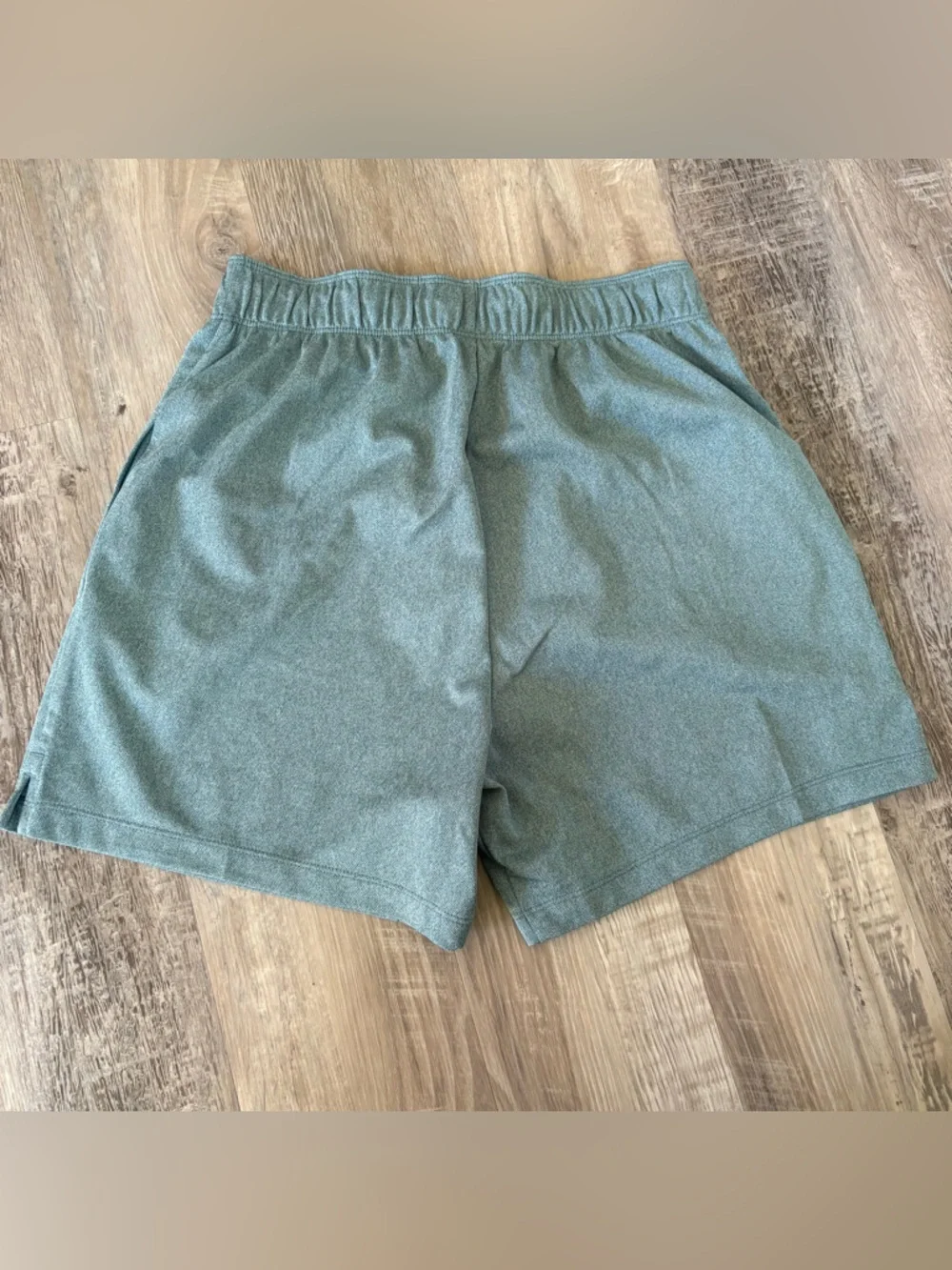Nike Women’s NWT Teal Athletic Shorts Size Small